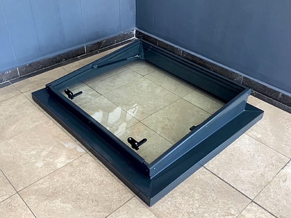 Özelleştirilmiş Ölçülerde Çatı Çıkış Kapağı Üretimi