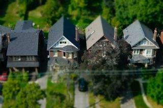 Büyük Boy Kiremit Çatı Çıkış Kapağı Sade